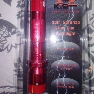 Self defense flashlight